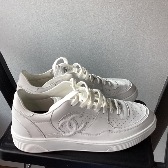 Chanel Interlocking CC Logo White Sneakers Like New Size 41. Worn once. - Picture 2 of 6
